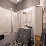 דירה Charming Center Flat רואן